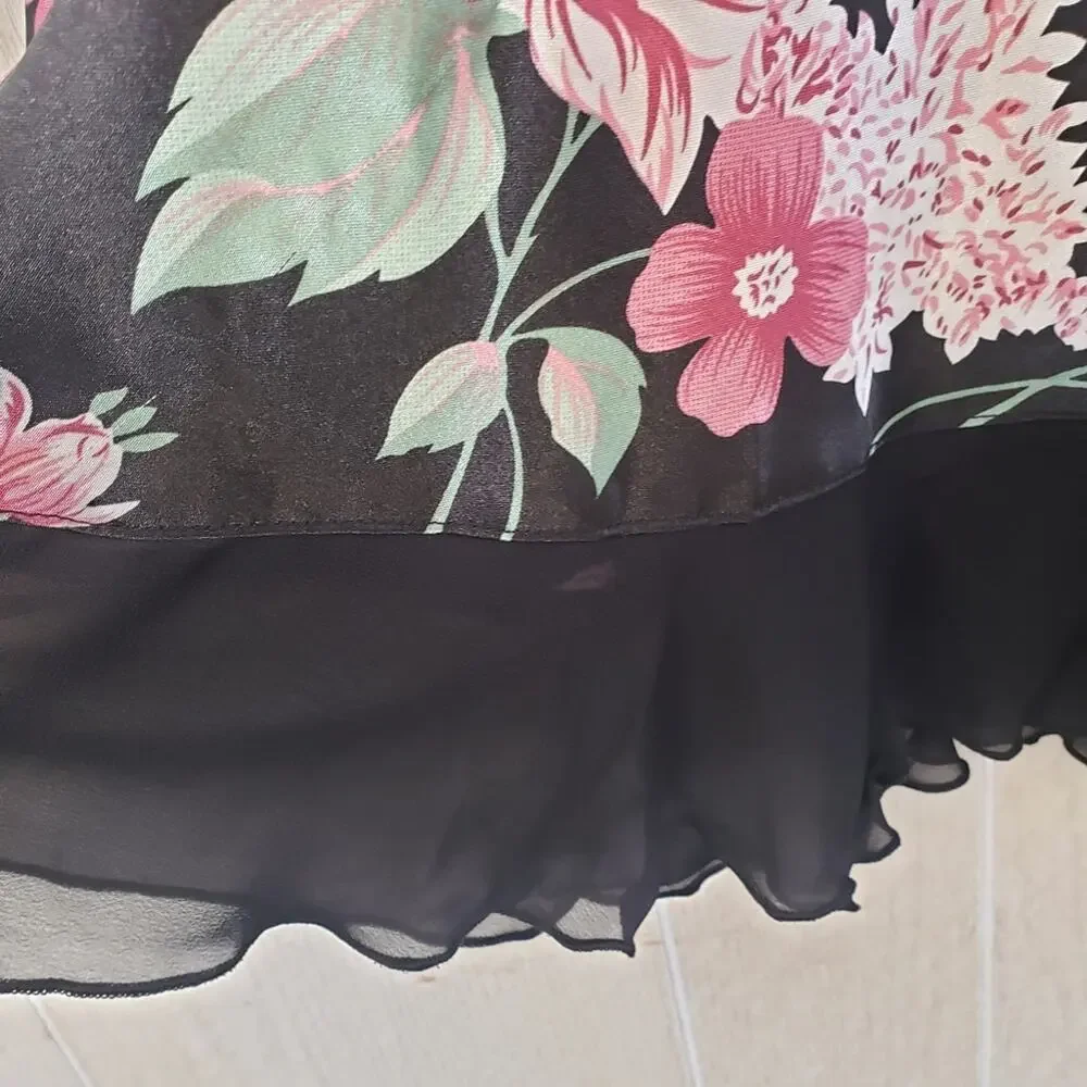 Lavendar black floral silky short night gown size small